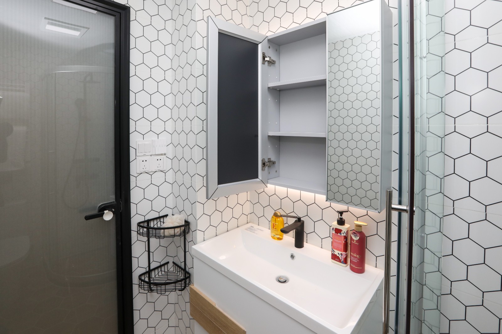 031051520954.jpg 衛生間3.jpg