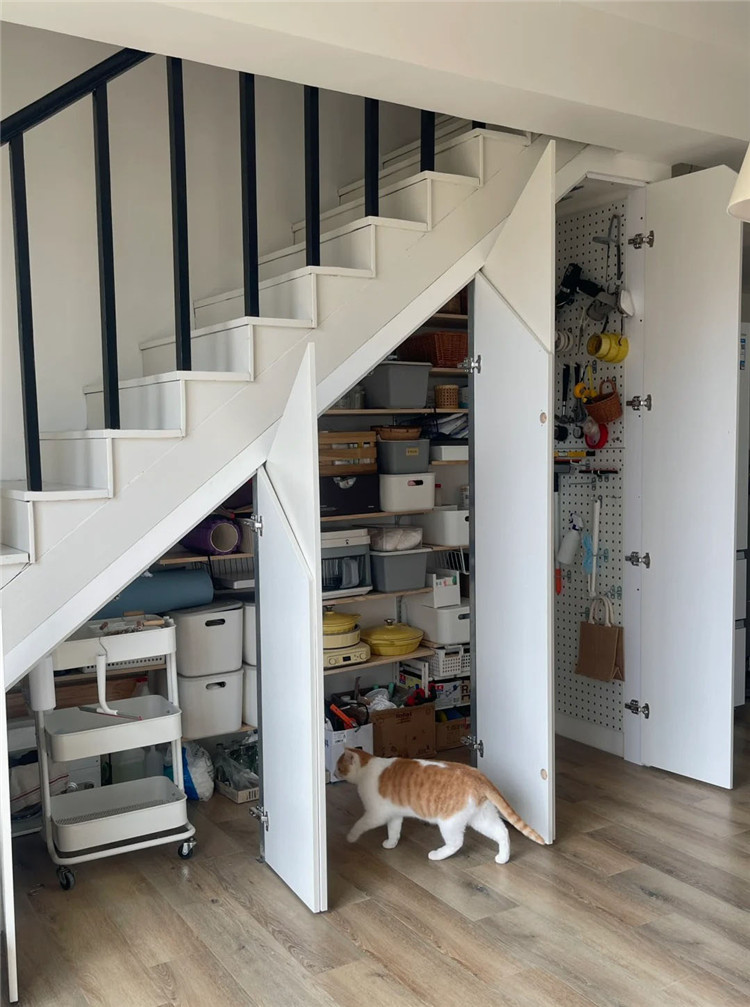 樓梯儲物間 樓梯儲物間