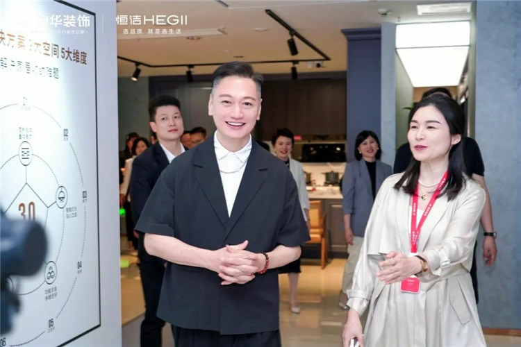 陶大宇,明星探店,澳華裝飾,武漢裝修 陶大宇,明星探店,澳華裝飾,武漢裝修