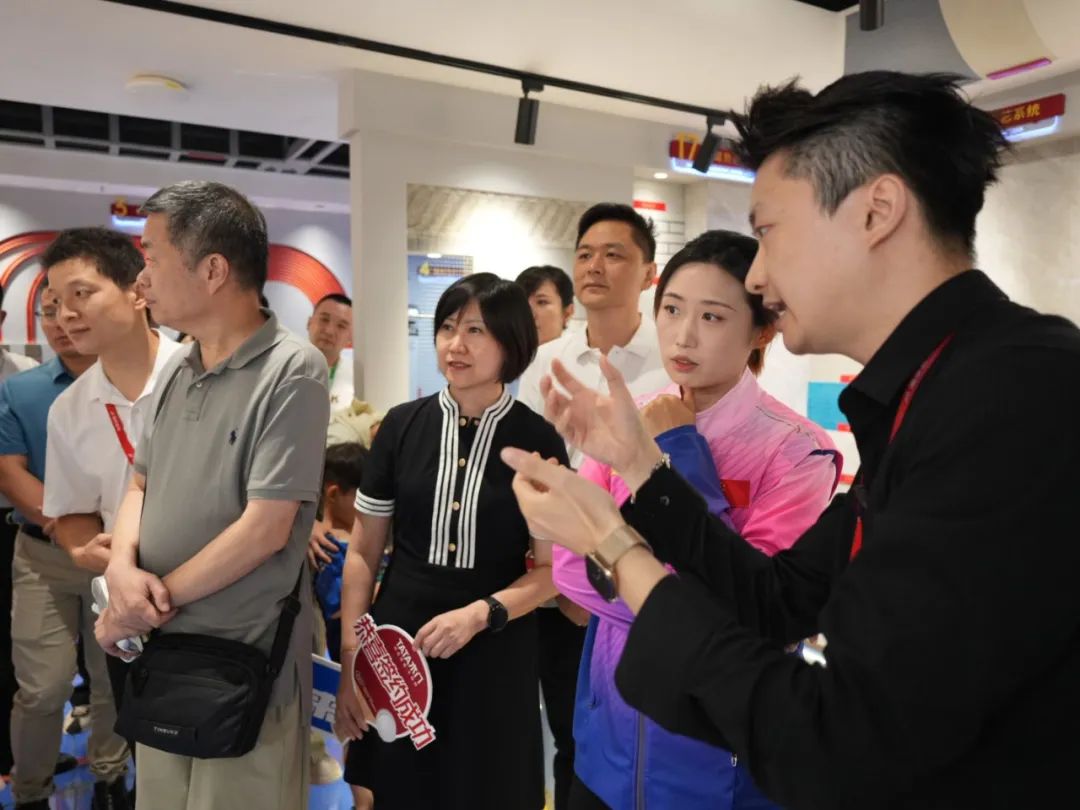 奧運(yùn)冠軍,冠軍品質(zhì),澳華裝飾 奧運(yùn)冠軍,冠軍品質(zhì),澳華裝飾